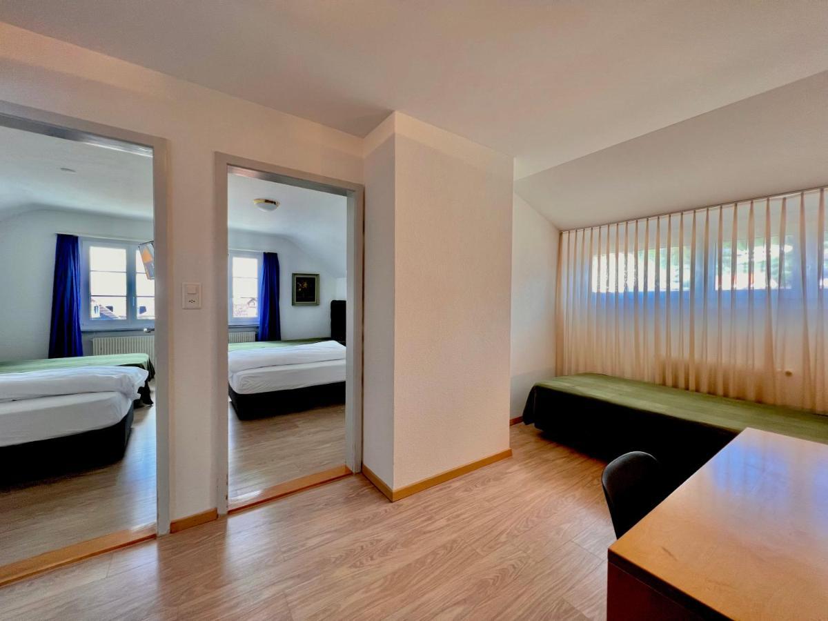 Hotel Hirschen Hinwil Buitenkant foto
